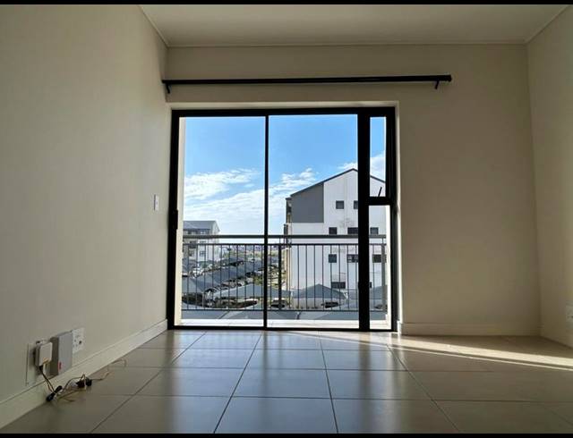 1 BEDROOM APARTMENT FOR SALE IN SANDOWN